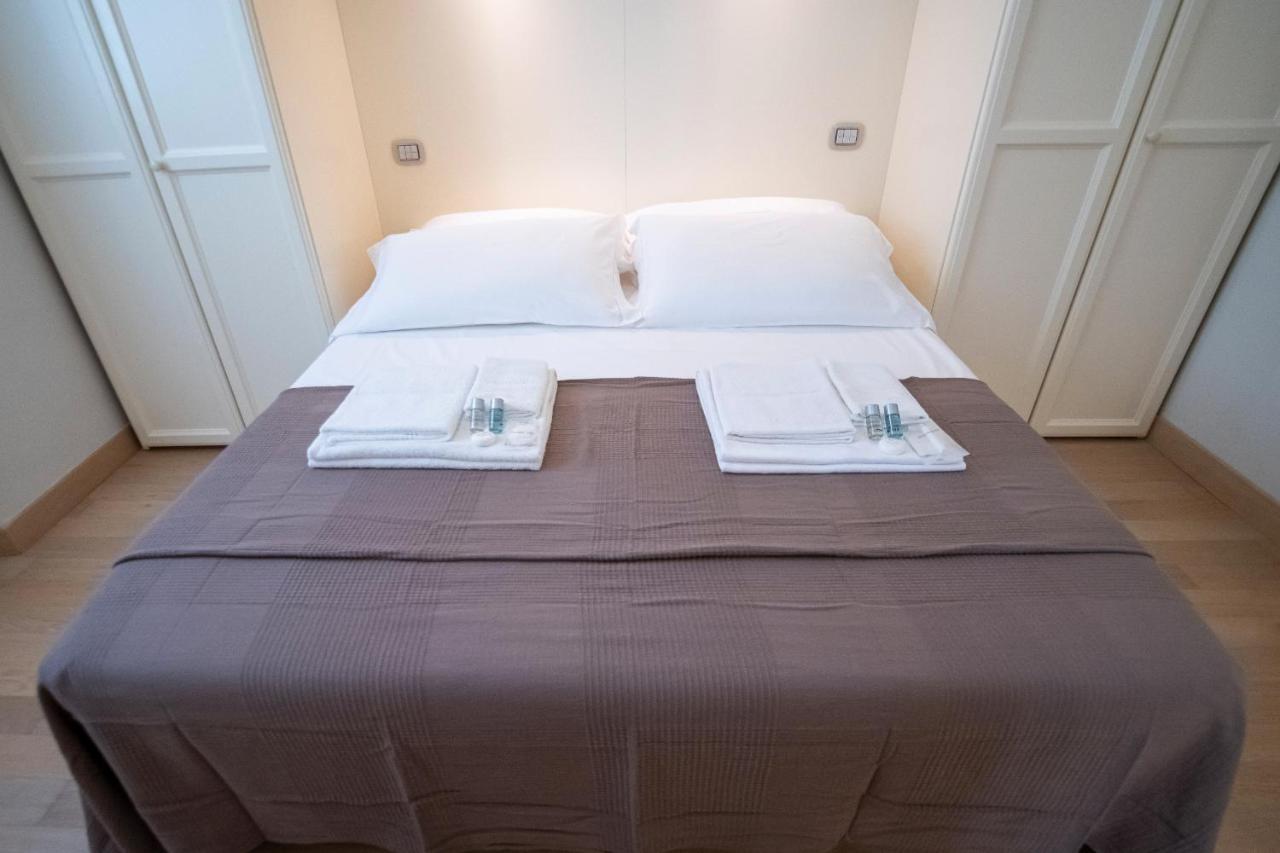 Noliday Suite Riviera Luxury Sea Flat Exterior photo